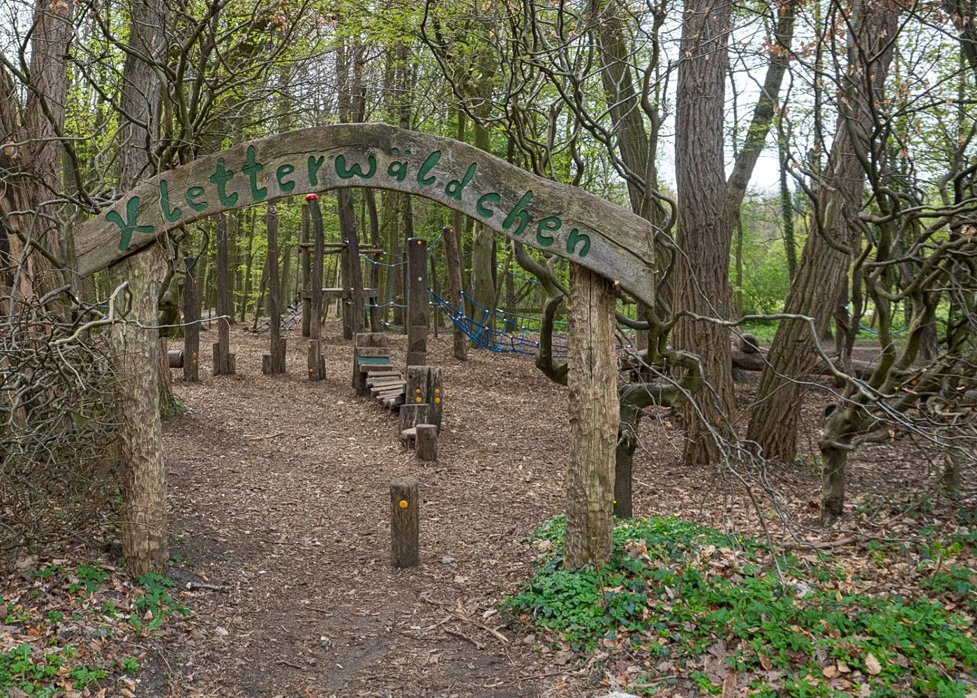 Spielplatz im Niendorfer Gehege – Foto 11