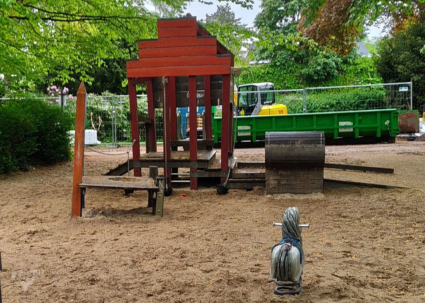 Spielplatz im Schlosspark Bergedorf – Foto 7