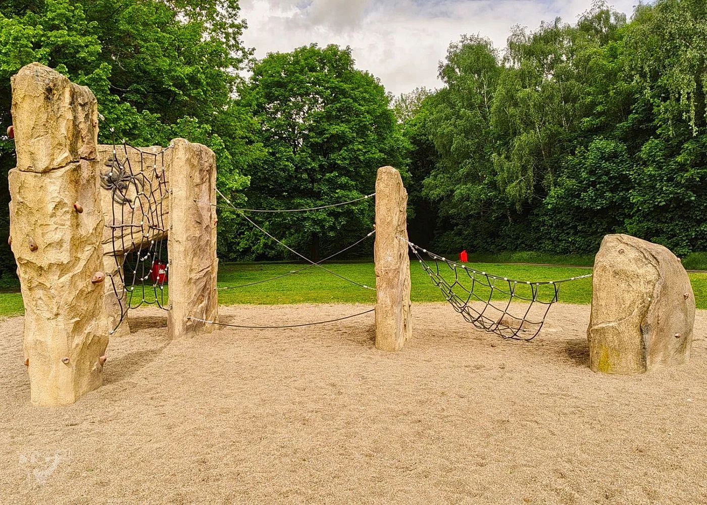 Leuchtturm Spielplatz im Öjendorfer Park – Foto 9