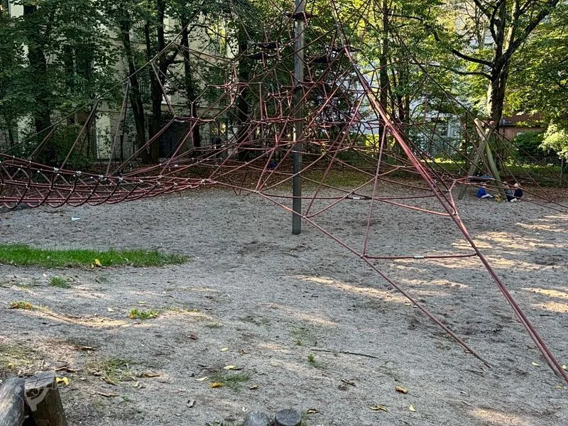 Spielplätze Lindenallee – Bild 11