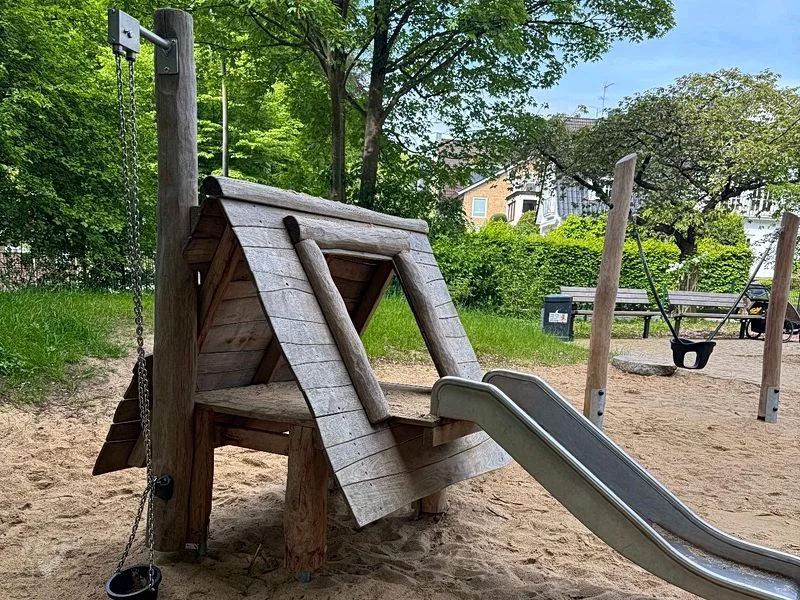 Spielplatz Karstensstrasse  – Bild 2