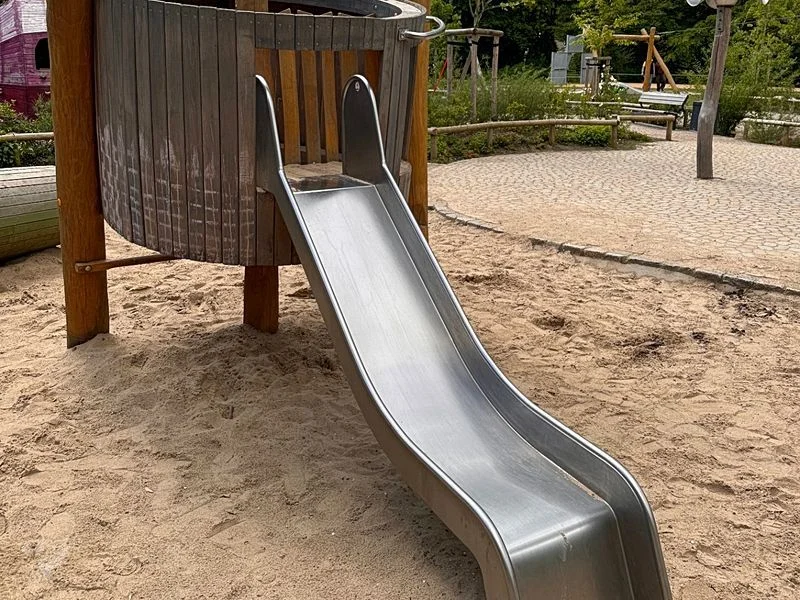 Spielplatz Wegenkamp mit Skaterpark Banane – Bild 21