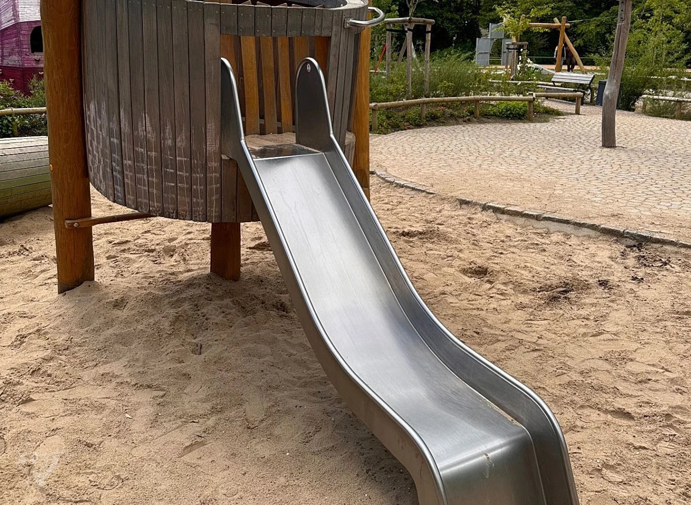 Spielplatz Wegenkamp mit Skaterpark Banane – Foto 21
