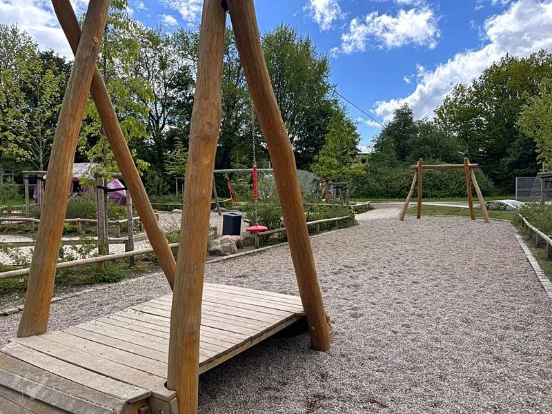 Spielplatz Wegenkamp mit Skaterpark Banane – Bild 12