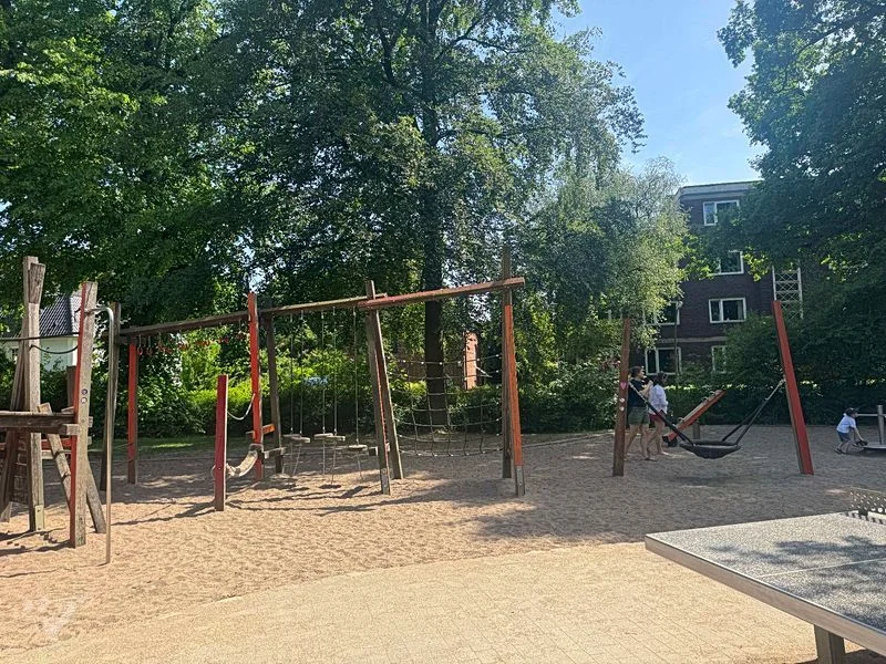 Spielplatz am Beseler Platz – Bild 4