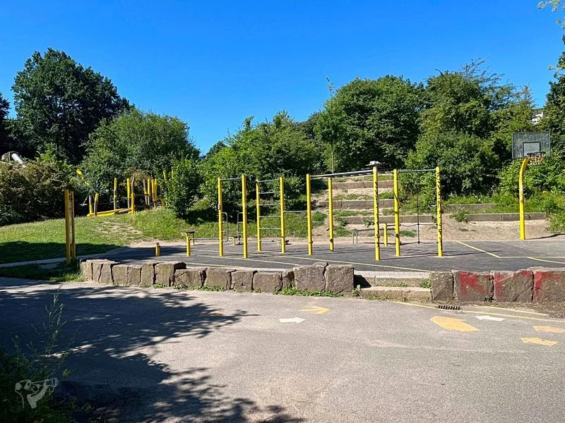 Spielplatz Unzerstraße im Walter-Möller-Park – Bild 27