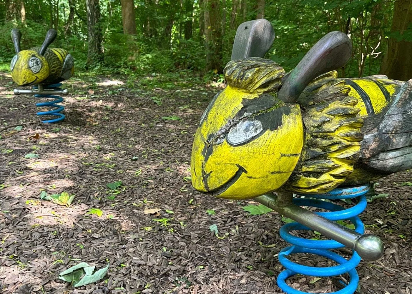 Waldspielplatz Teutonenweg (Pilzspielplatz) - der Schattenspender – Foto 3