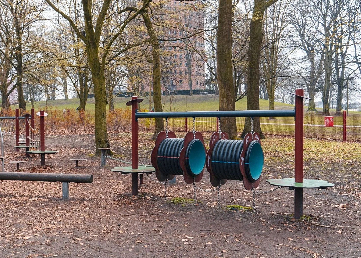 Spielplatz im Schanzenpark – Foto 8