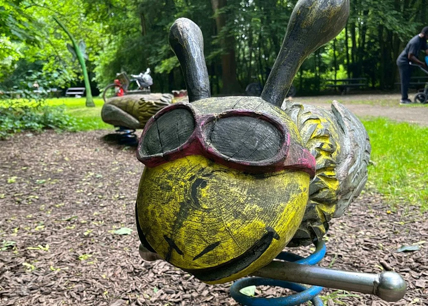 Waldspielplatz Teutonenweg (Pilzspielplatz) - der Schattenspender – Foto 22