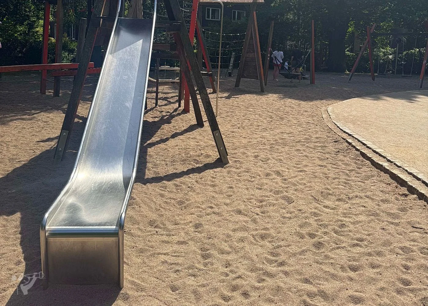 Spielplatz am Beseler Platz – Foto 5