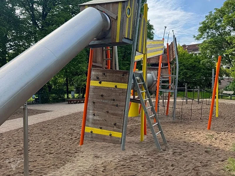 Spielplatz Karstensstrasse  – Bild 13