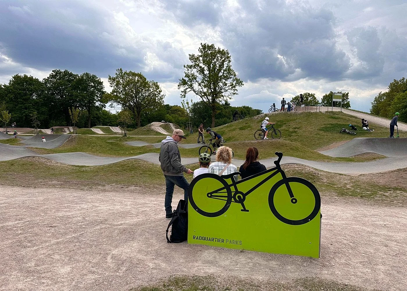 Asphalt Pumptrack & Bikepark – Foto 10